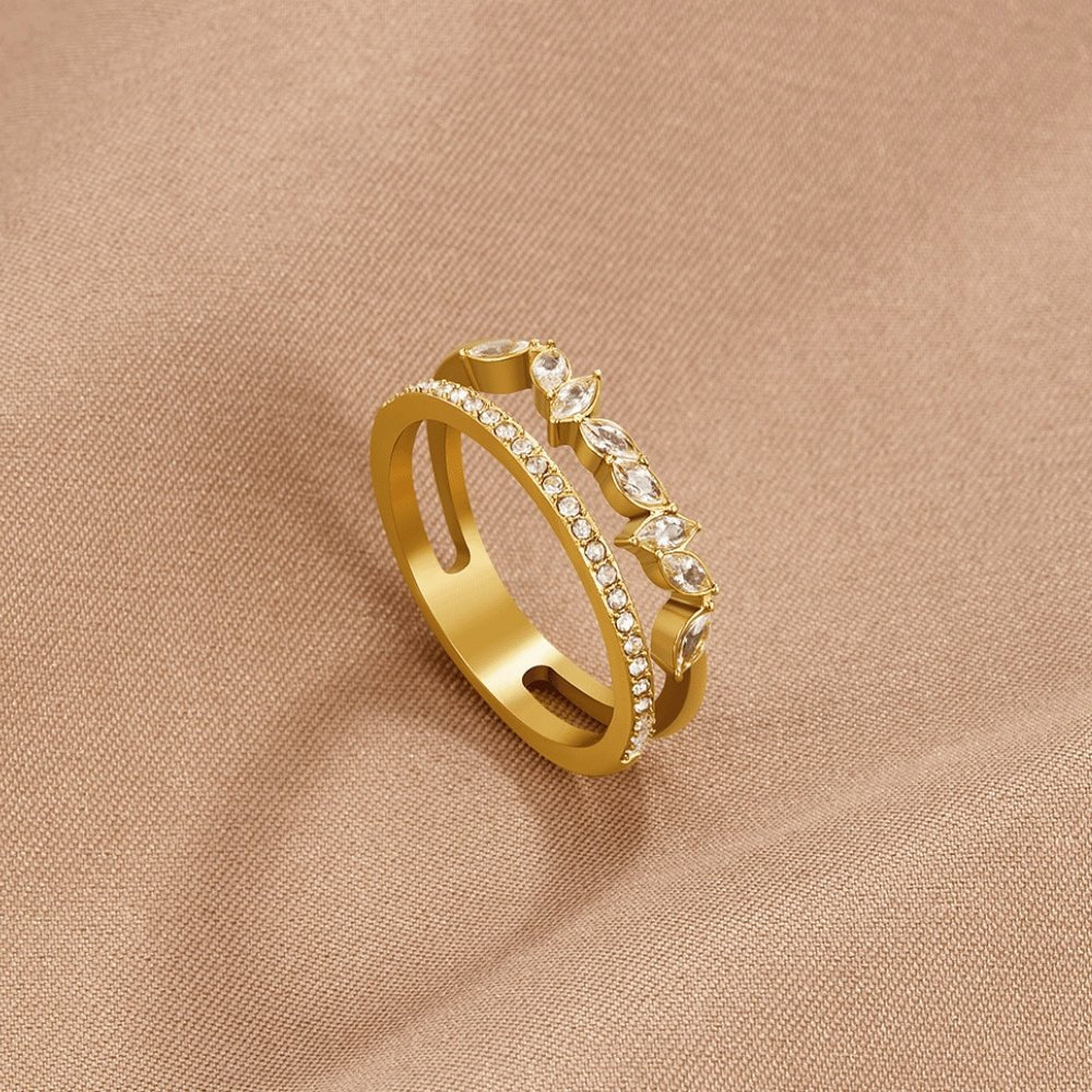 18K Gold Mia Crystal Ring - Harry & Olivia Birmingham
