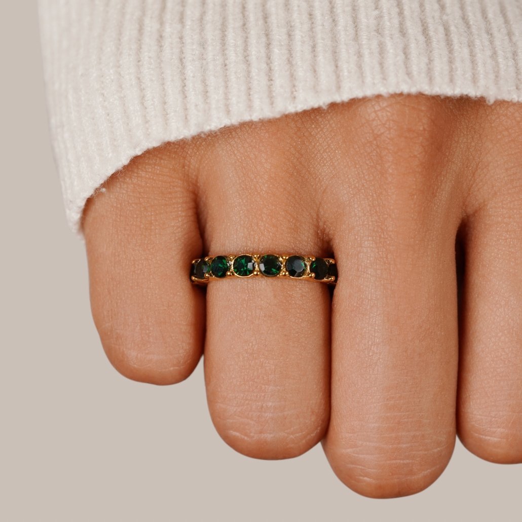 Emerald Beauty 18K Crystal Ring - Harry & Olivia Birmingham