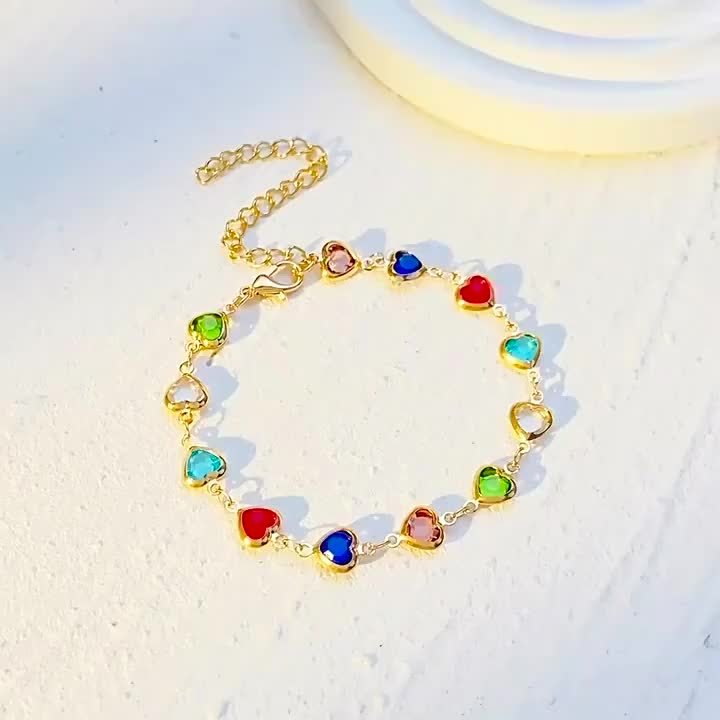 HEART-SHAPED GOLD BRACELET - Harry & Olivia Birmingham