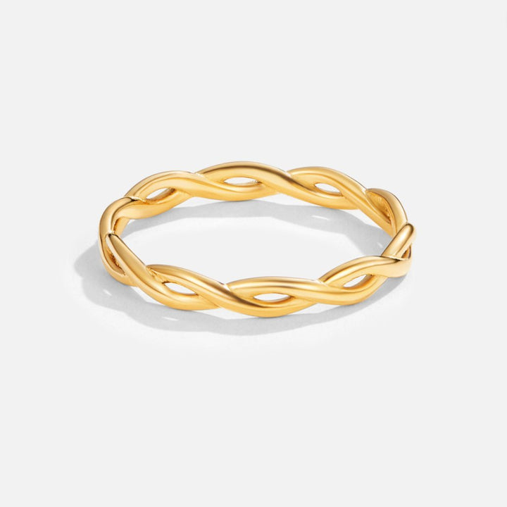 Infinity 18K Gold Twist Ring - Harry & Olivia Birmingham