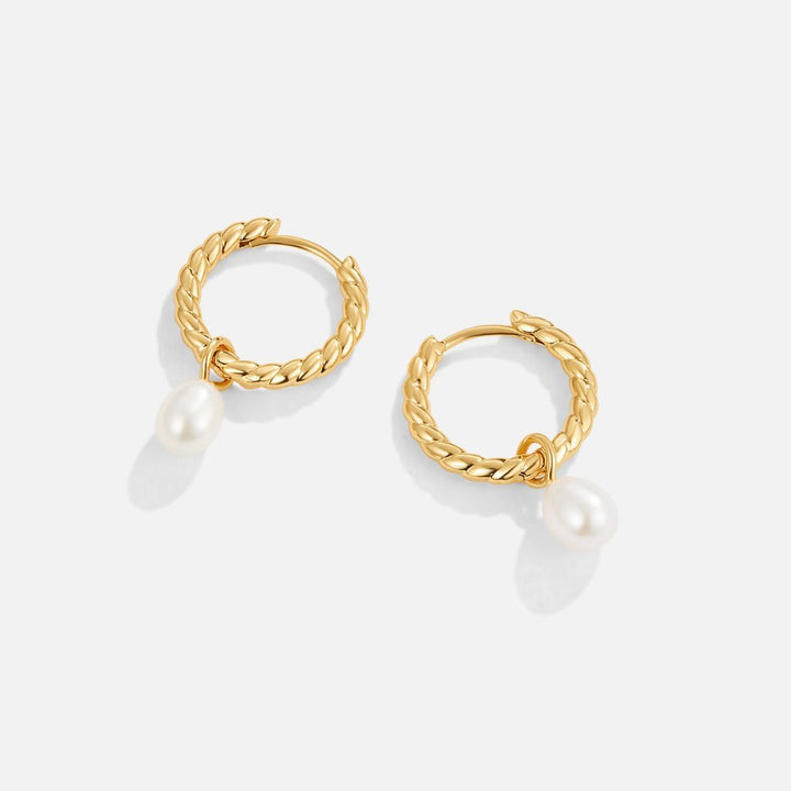 Layla Pearl Twist Earrings - Harry & Olivia Birmingham