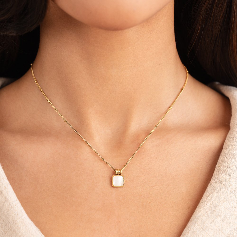Lucia White Shell Pendant Necklace - Harry & Olivia Birmingham